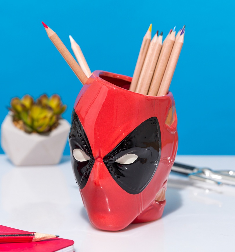 An image of Marvel Deadpool Pen And Plant Pot
