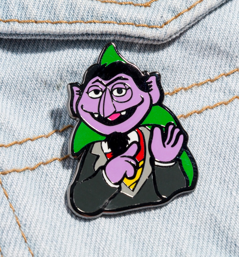 An image of Sesame Street Count Pin Badge