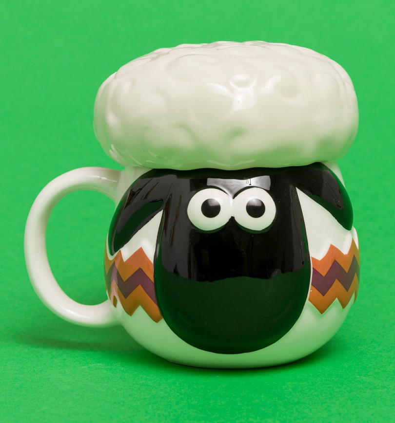 An image of Shaun The Sheep Mug With Lid