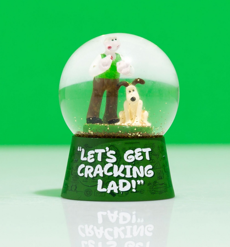 An image of Wallace And Gromit  Snow Globe