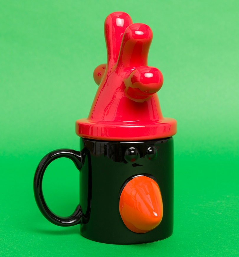 An image of Wallace & Gromit Feathers McGraw Mug With Lid