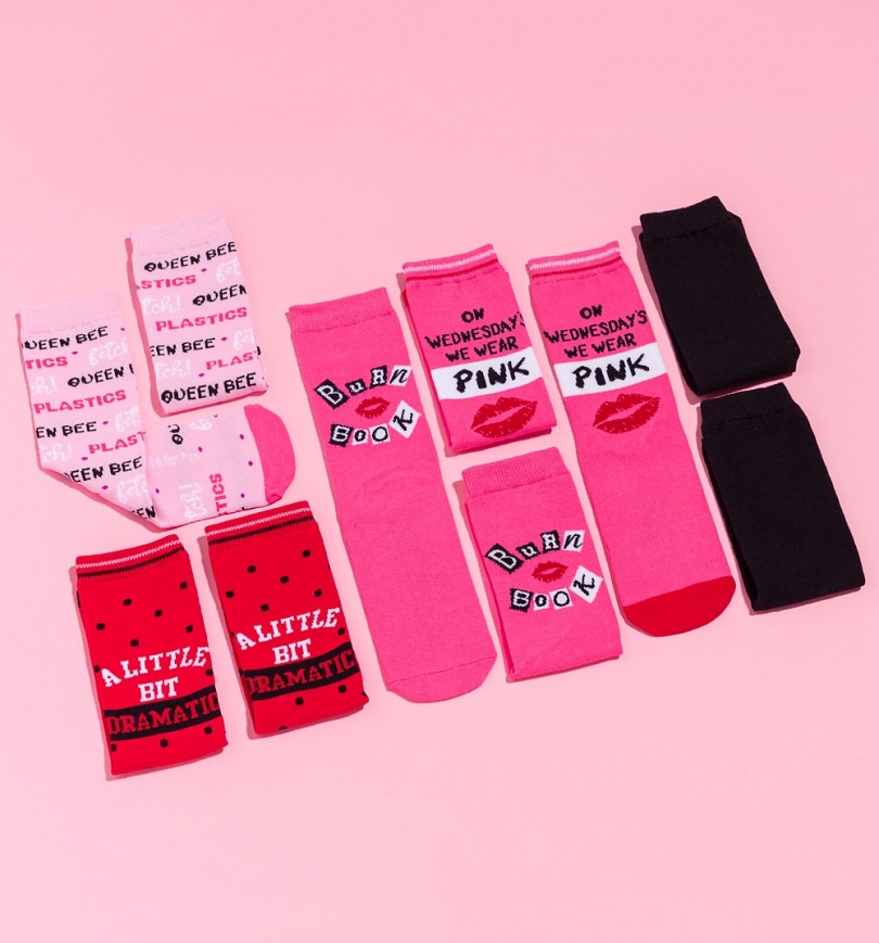 An image of Womens 5pk Mean Girls Socks
